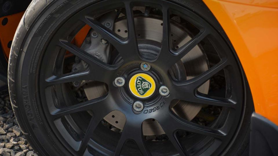 رینگ و تایر لوتوس الیزه 220 کاپ